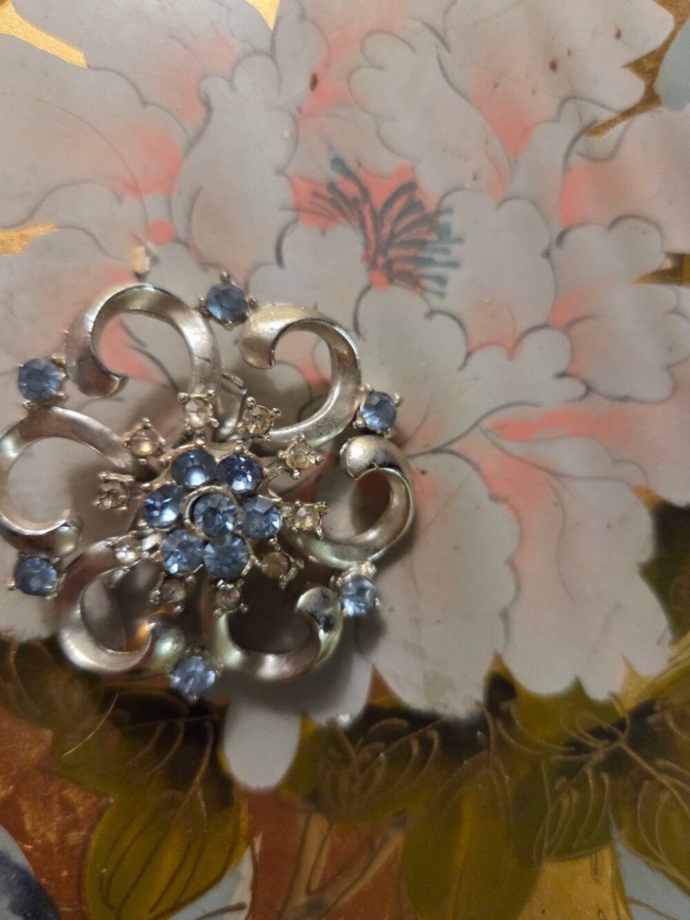 Vintage pin